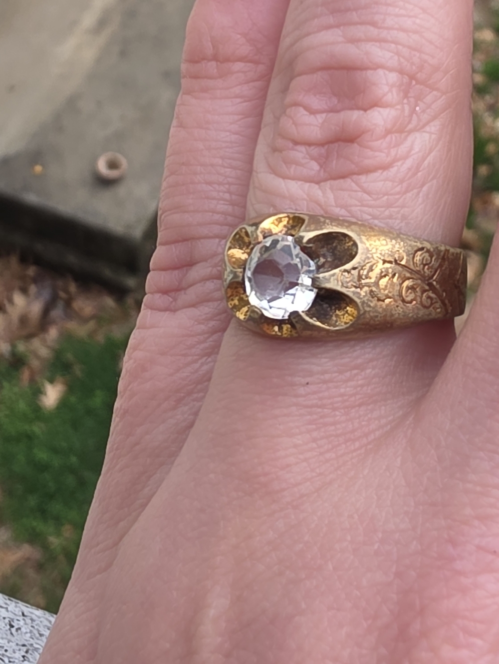 Antique Old Mine Cut Buttercup Style Bronze Ring Belcher Setting - Picture 7 of 15